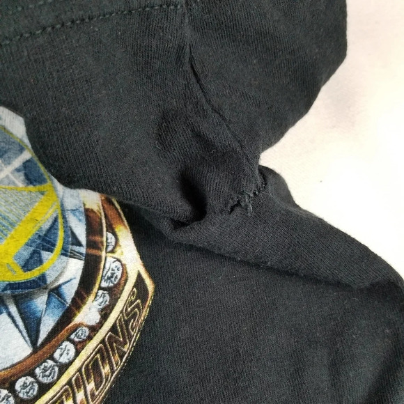 Golden State Warriors 2017 Championship Tee - Picture 4 of 5